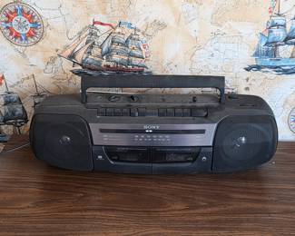 Sony CFS-W338 CD/Radio/Cassette Boombox