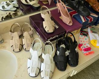 Women's shoes