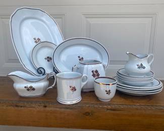 Large collection of tea leaf ironstone and brown transferware