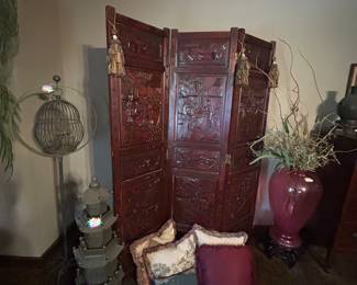 Wood carved room divider