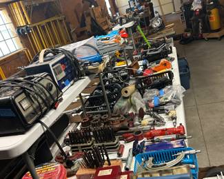 Tons of drill bits
