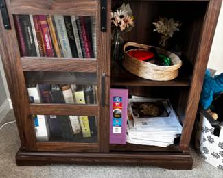 BOOKCASE CABINET WITH SHELVES