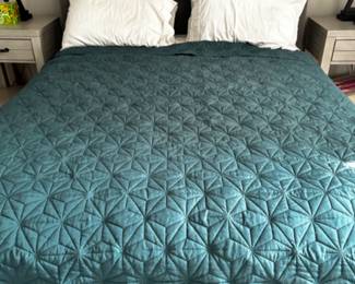 QUEEN SIZE BED WITH UPHOLSTERED HEADBOARD