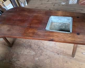 Primitive 19th century early American maple cobbler bench