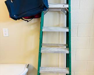 Now you can see what's on top of the refrigerator.