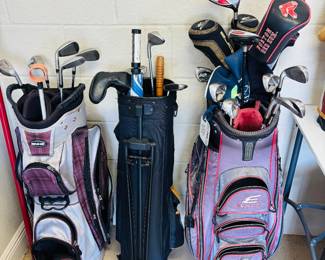 Yes, the usual clubs.  However, at least one says PING.