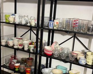 Vases, flower pots and cups