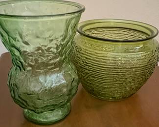 1970's Mid-Century E.O. Brody Co Emerald Green Glass Vase and