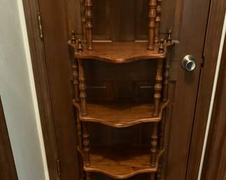 English Regency Style Carved Mahogany Narrow Etagere (1940’s)