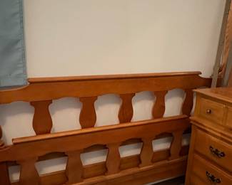 Full Size Maple Headboard and Footboard with bed rails