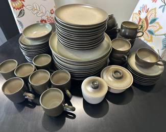 MC Edith Heath low handles dish set