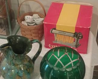 Pasta maker, tea set