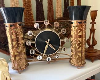 MCM clock/lamp