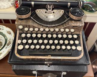 Underwood typewriter