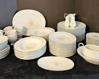 12 Place Setting Noritake Anticipation China