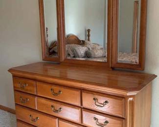 10 Drawer Dresser with Mirror 