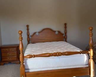 Queen Bed Night Stand 