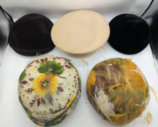 Auction Item Available for Preview copy & paste this link into your browser: https://www.liveauctioneers.com/catalog/381708_berkshire-tools-boats-and-estate-finds/?page=2