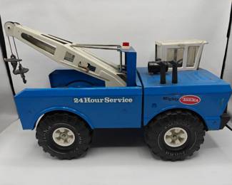 Auction Item Available for Preview copy & paste this link into your browser: https://www.liveauctioneers.com/catalog/381708_berkshire-tools-boats-and-estate-finds/?page=2