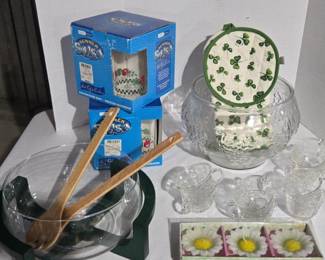 Large Glass Punch Bowl With 8 Matching Glasses, Glass Salad Toss Bowl With Spoon And Fork