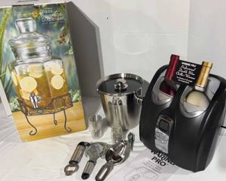 Eating Double Wine Cooler, Ice Bucket, Beverage Dispenser