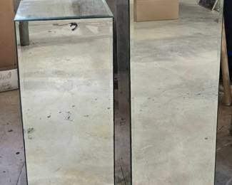 2 Decorative Mirror Towers