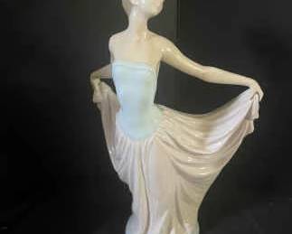 Lladro Dancer Porcelain Figurine
