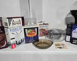 Ice Cream Maker, Bake Fill Cake Pan, Candy Dispenser , Fondue Set, Trifle Bowl, Cake Stand,
