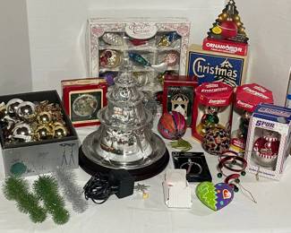 Thomas Kinkade Christmas Tree Train Statue, Various Christmas Ornaments