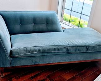 Chaise Lounge