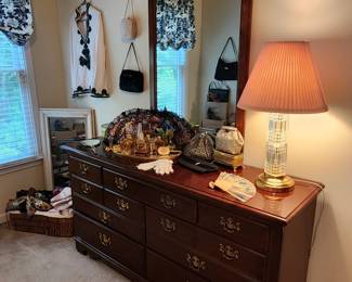 Thomasville Dresser and Mirror 