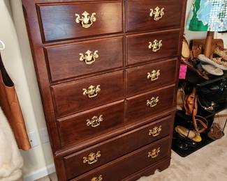 Thomasville Chest