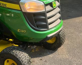 John Deere E120 Riding Lawnmower w/Bagger and 81 Hours of Use