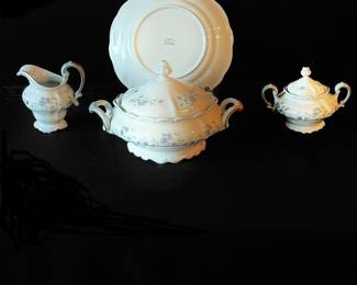 100 Piece Johann Haviland Blue Garland China Set