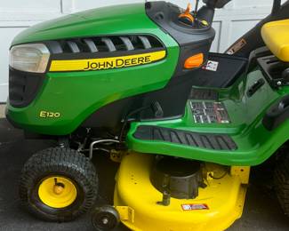 John Deere E120 Riding Lawnmower w/Bagger and 81 Hours of Use