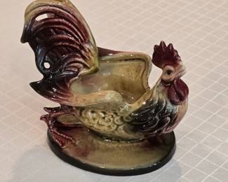 Hull USA pottery #53 rooster planter