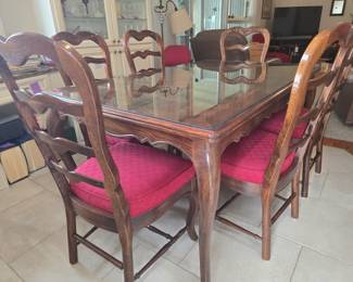 Dining room table with 6 chairs. Available for pre-sale