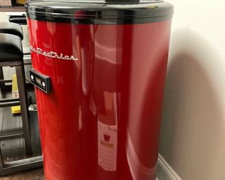 42 $120.00 Nostalgia Electrics cooler round/red 18x33 on casters