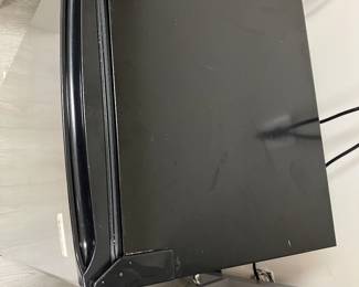 28B $90 magic Chef small fridge