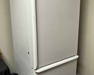 40 $350.00 Amana single door fridge 2017