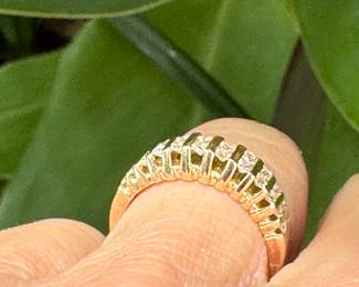 Ladie's ring 1/2 ct channeled diamonds - 14kt yellow gold - 4.8 grams - sz 6 - $550