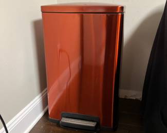 38 $60.00 Tramontina garbage can red 16Wx12Dx26H