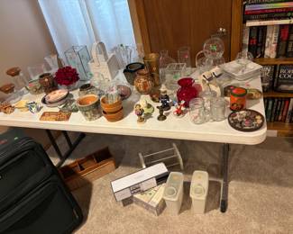 Vases and tchotchkes