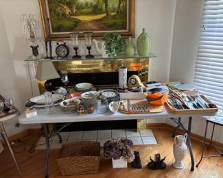 Pampered chef, decor items, bookends, and collectors dishes.