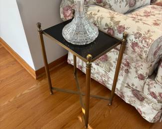 Table and decanter set