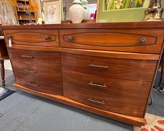 Vintage Dresser with removable Mirror