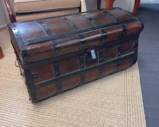 Storage trunk