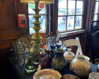 mid century modern lamps and decor