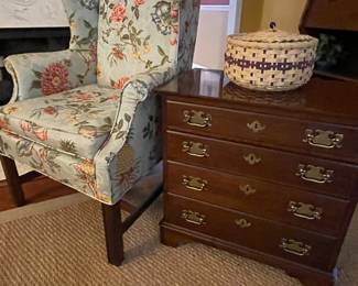 Wing back chair, 4drawer side table