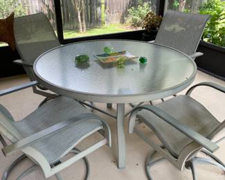 Patio table & chairs 